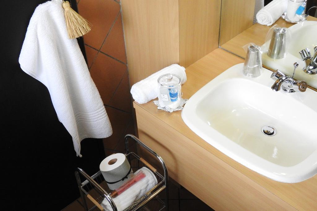 מידרנד Willow Place Guest House מראה חיצוני תמונה